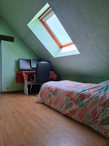 Longère 7 pièces, garage, au calme, dans hameau, proche Fresnay sur Sarthe et Ancinnes, 3min A28 & Gare