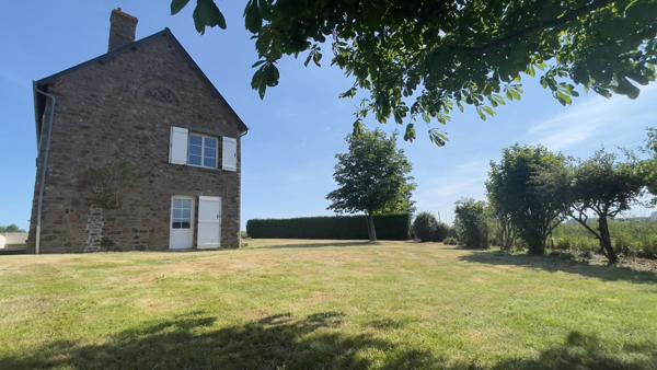 Proche de MAYENNE en campagne