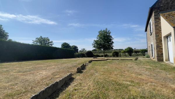 Proche de MAYENNE en campagne