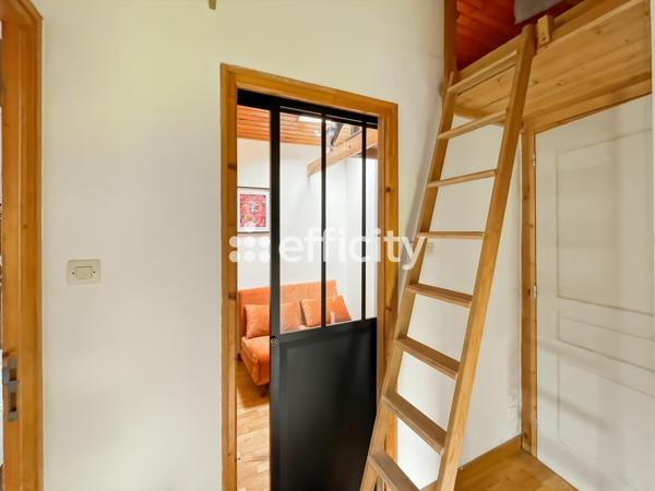 Maison
         3 pièces
        - 54 m²