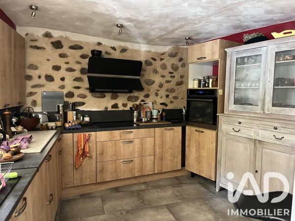 Maison à vendre 5 pièces 139 m² Saint-Fortunat-sur-Eyrieux