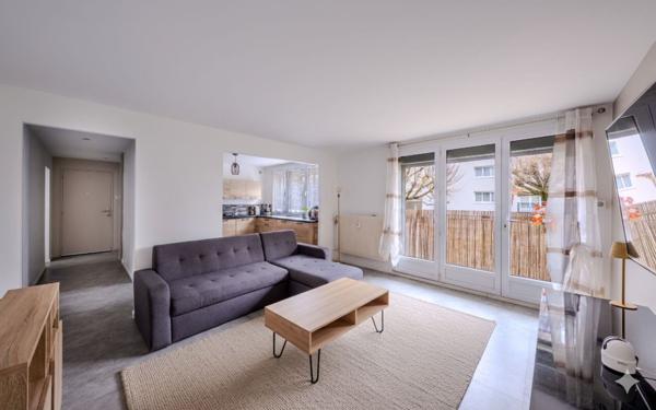 Appartement à vendre    3 pièces • 75 m2 Saint-Max