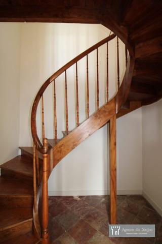 Maison ancienne Mazerolles PONS 77 m²