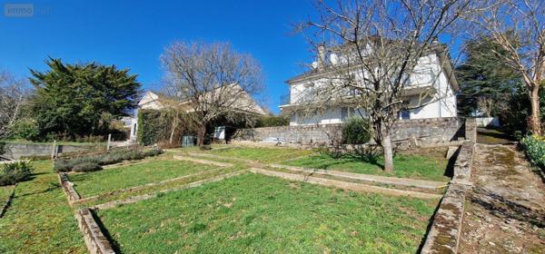 Maison individuelle à vendre à Thouars dans les Deux-Sèvres (79100), ref : 79/BB/526