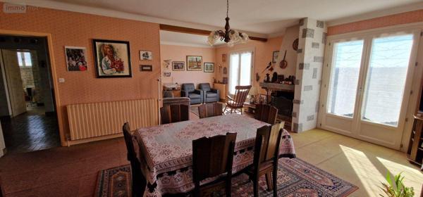Maison individuelle à vendre à Thouars dans les Deux-Sèvres (79100), ref : 79/BB/526