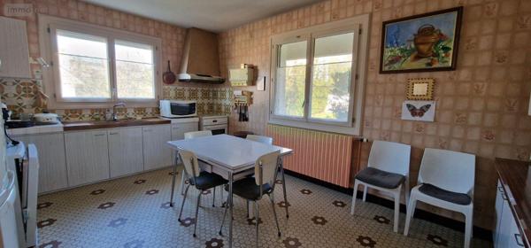Maison individuelle à vendre à Thouars dans les Deux-Sèvres (79100), ref : 79/BB/526