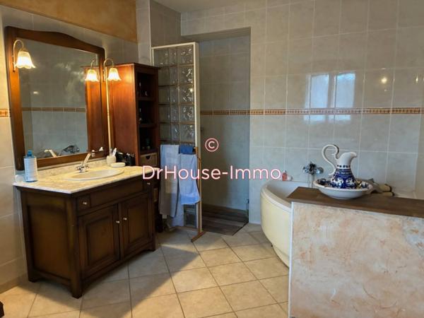 Maison à vendre 8 pièces de 203 m²