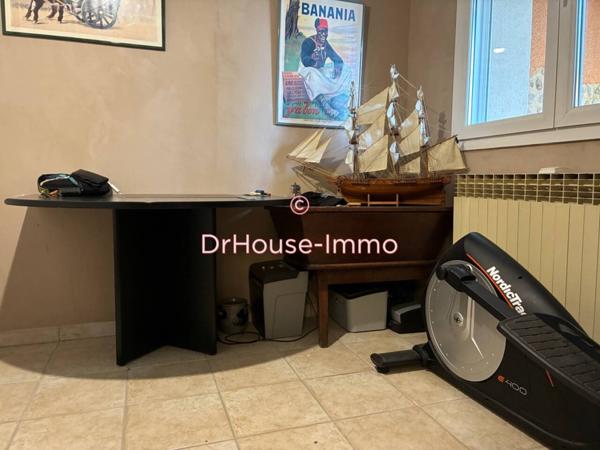 Maison à vendre 8 pièces de 203 m²