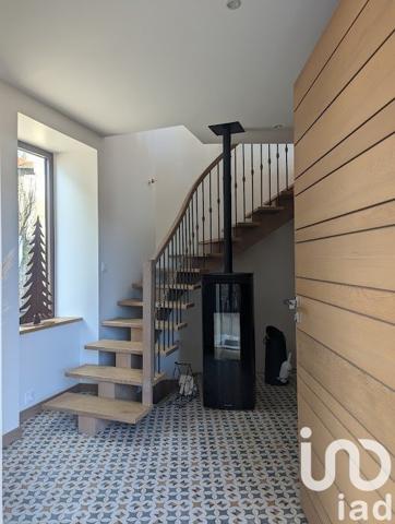 Maison de village 4 pièces de 70 m² à Lalouvesc (07520)