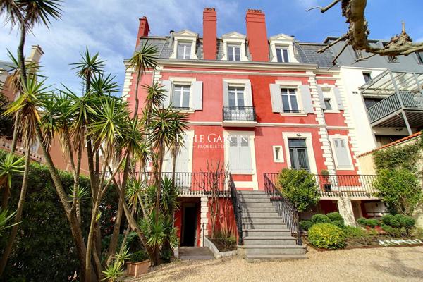 A vendre, grand appartement avec parking Biarritz