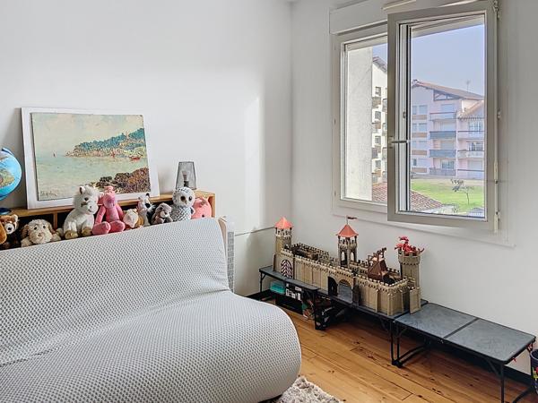 Dax (40100) Maison familiale avec piscine et garage à Dax