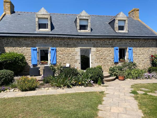 Propriété en Pierres sur la côte Lorientaise sous offre