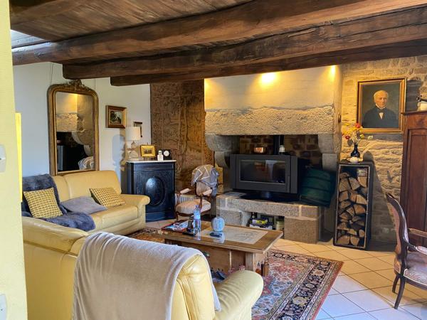Propriété en Pierres sur la côte Lorientaise sous offre