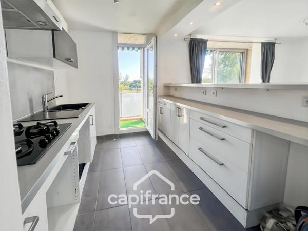 Appartement à vendre 4 pièces LA CIOTAT (13) - 74m2  terrasse vue mer - cave - au calme - à pieds centre ville.
