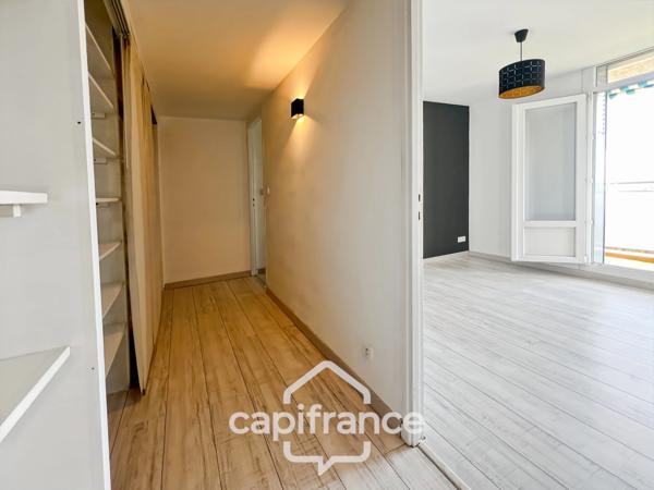 Appartement à vendre 4 pièces LA CIOTAT (13) - 74m2  terrasse vue mer - cave - au calme - à pieds centre ville.