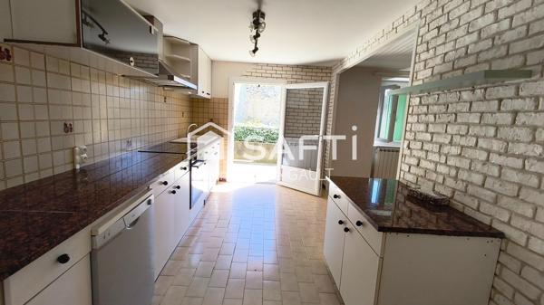 Maison de village au calme et proche commodités !