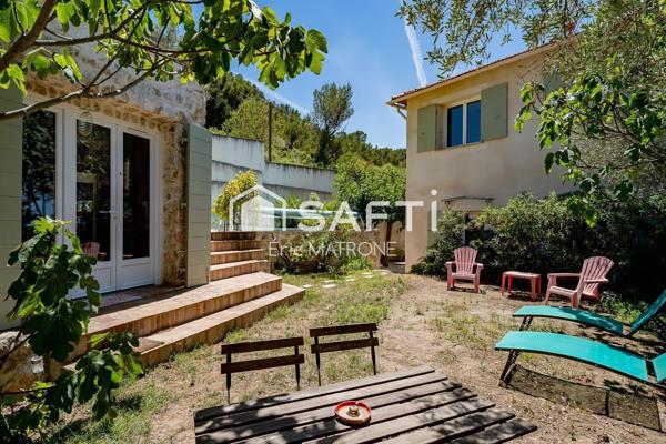 Maison 9 pièces avec piscine et garages