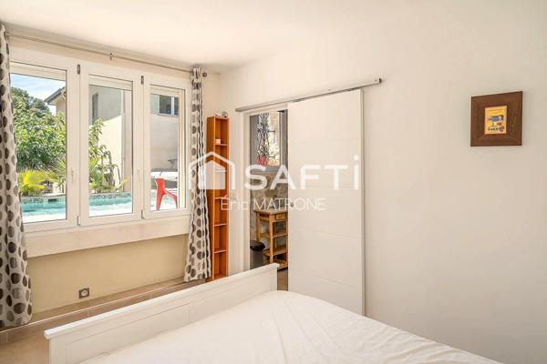 Maison 9 pièces avec piscine et garages