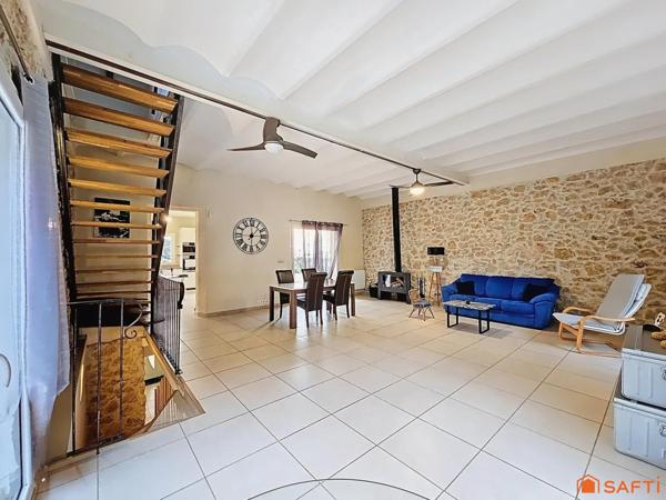 Maison 9 pièces avec piscine et garages