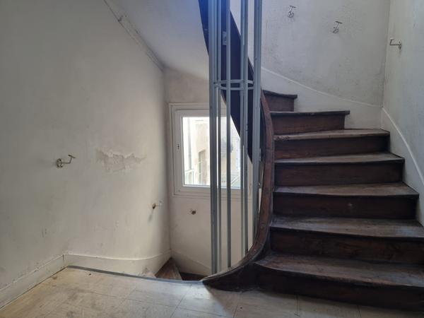 Appartement
                                                                                                                                                                                                                                                                                                                        2 pièce(s)                                                                                                                                                                                                          1 chambre(s)                                                                                                                                                                                                          49  m²