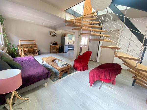 Appartement - 6 pièces - 104 m²