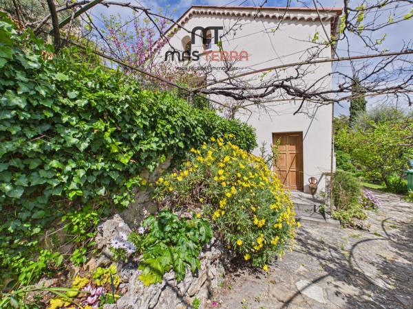 Maison
         5 pièces
        - 98 m² Bien prestige 580 000 € *