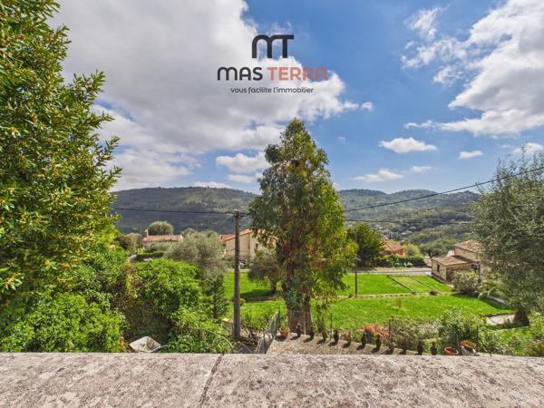 Maison
         5 pièces
        - 98 m² Bien prestige 580 000 € *