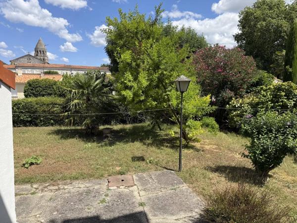 Vente immobilière : Maison à Saintes    189 000 €- L'AGENCE DE L'IMMOBILIER.