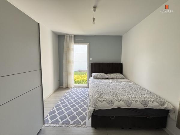 EXCLUSIVITE JINVESTY magnifique CONTEMPORAINE DE 2015 de 168 m2 habitable avec 5 chambres