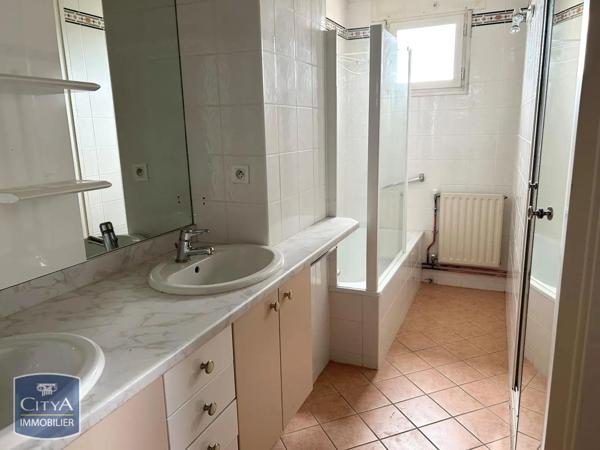 Appartement à louer 4 pièces 96.29m²