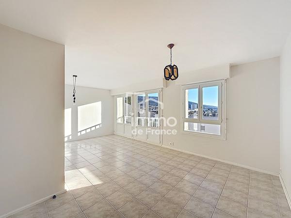 Appartement Oyonnax 4 pièce(s) 78 m2