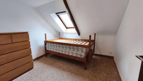 MORBIHAN, Seglien, Maison mitoyenne, 3 chambres, jardin, une grange