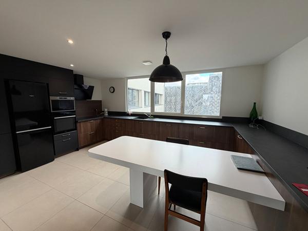 Superbe T4 avec balcon de 118 m²