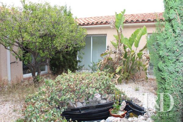 EXCEPTIONNEL VILLA TRADITIONNELLE AVEC GRAND PATIO CENTRAL