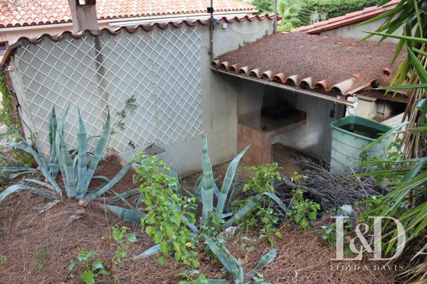 EXCEPTIONNEL VILLA TRADITIONNELLE AVEC GRAND PATIO CENTRAL