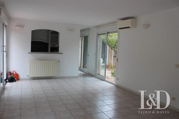 EXCEPTIONNEL VILLA TRADITIONNELLE AVEC GRAND PATIO CENTRAL