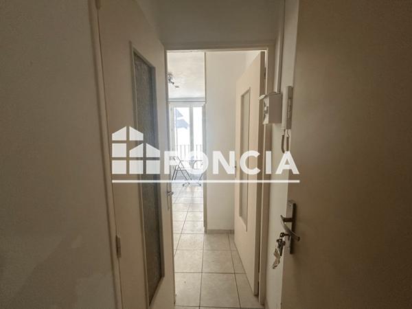 Location Studio meublé 14.17 m² - 37 RUE JEAN JACQUES ROUSSEAU Manosque 04100