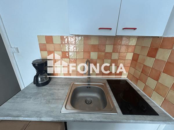 Location Studio meublé 14.17 m² - 37 RUE JEAN JACQUES ROUSSEAU Manosque 04100