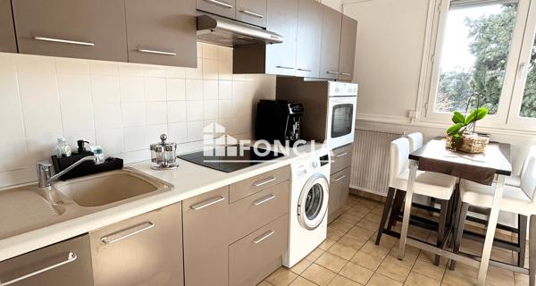 Location Appartement 4 pièces 79.94 m² - Saint-étienne 42100