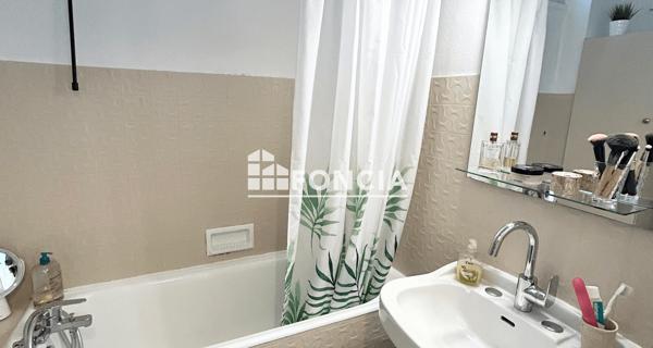 Location Appartement 4 pièces 79.94 m² - Saint-étienne 42100