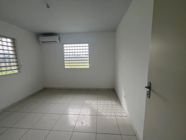 Dpt Guyane (973), à louer SAINT LAURENT DU MARONI appartement T3