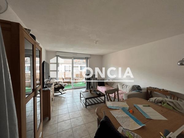 Location Appartement 4 pièces 89.58 m² - 13 BIS AVENUE DES CHARROIS Digne-les-bains 04000