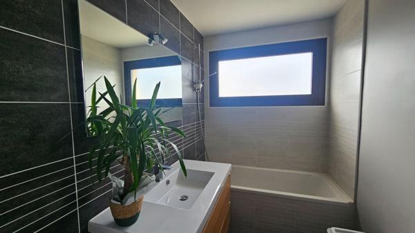 Appartement Nimes 3 pièce(s) 62.61m²