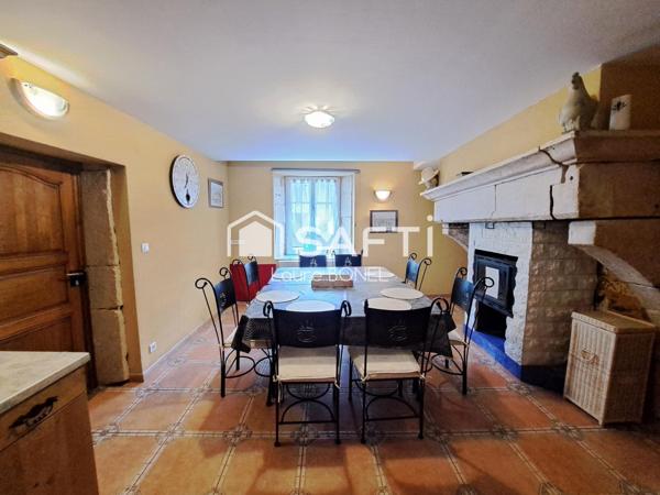 Maison d'habitation composée de deux logements