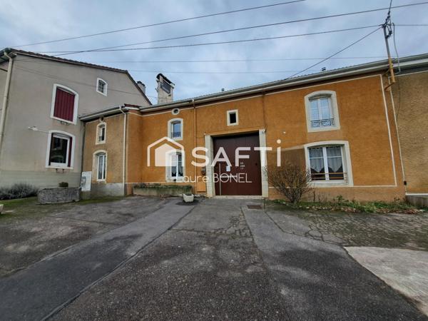 Maison d'habitation composée de deux logements
