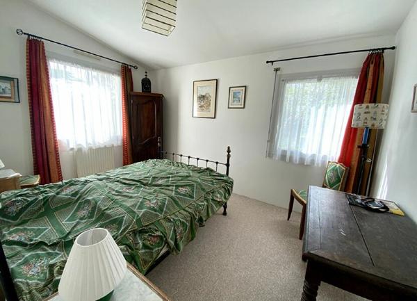 Maison à vendre    8 pièces •  Séné