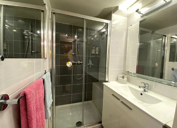 Maison à vendre    8 pièces •  Séné