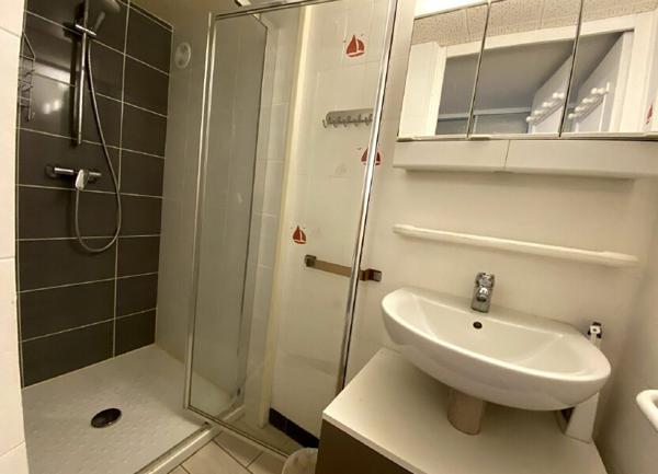 Maison à vendre    8 pièces •  Séné