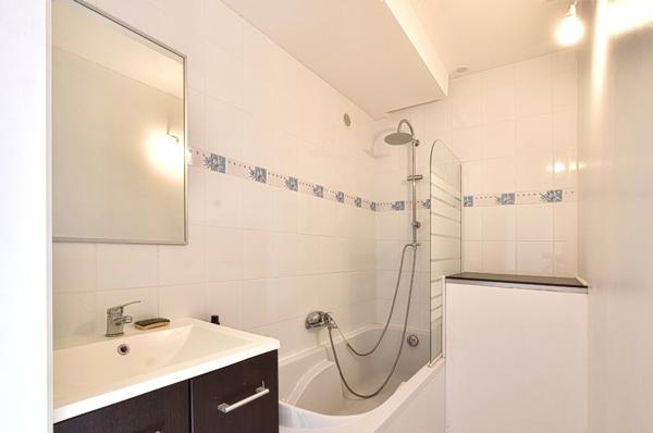 Propriété d’exception face au Lac du Salagou