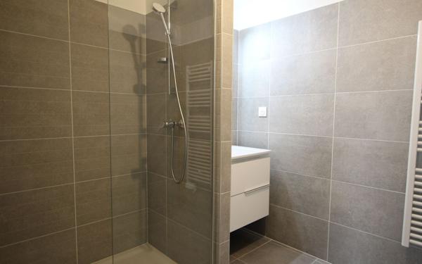 Appartement à vendre    3 pièces • 82,33 m2 Castelnau-le-Lez